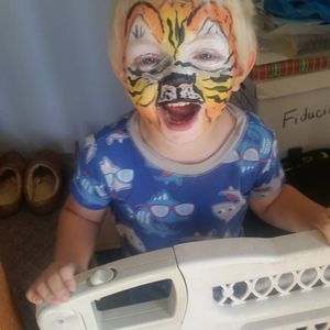 Meet your Posher, Dennis